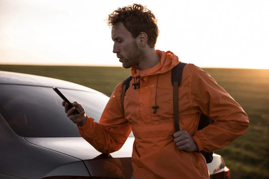 Quel Support (Ventouse, Aimant) pour un Smartphone Lourd ou un GPS Puissant?